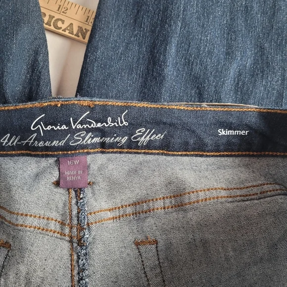 NWT Gloria Vanderbilt Cleo Belted Skimmer Capri Women's Size 16W - Picture 9 of 13